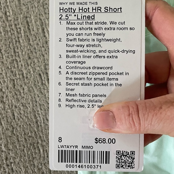 BRAND NEW WITH TAGS LULU SHORTS - Picture 5 of 5